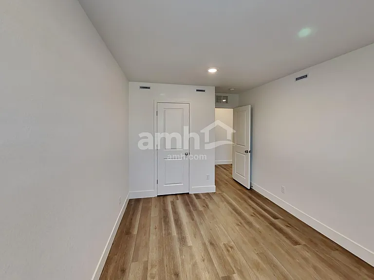 11187 Magallanes St — Photo 21