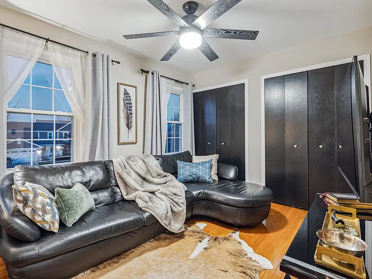 324 Chesapeake Ln — Photo 31