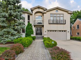 6843 N Kilpatrick Ave, Lincolnwood, IL