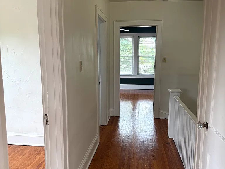 2117 Fairmont Blvd NE — Photo 15