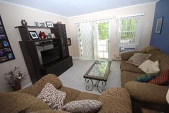 5th image of 25 Glen Hollow Dr APT H29