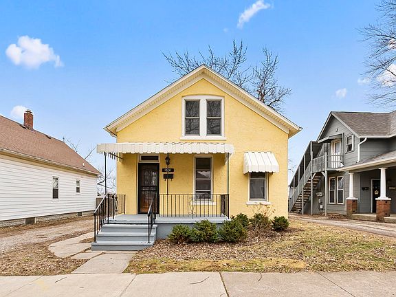 2nd image of 1631 Howell St