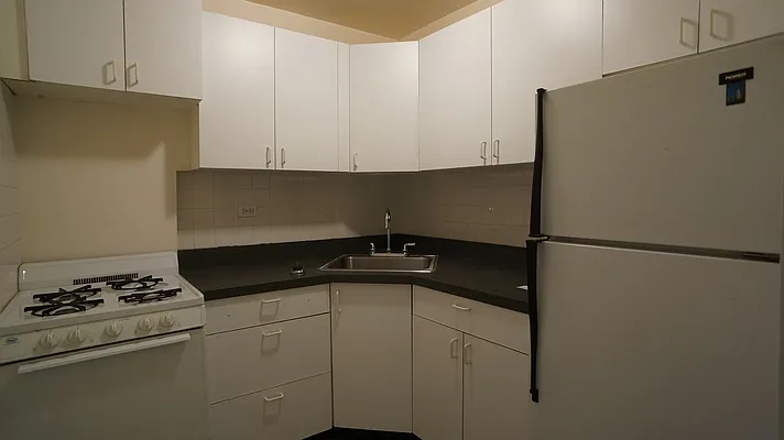 Rented by R New York | media 38