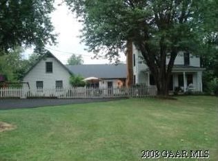420 Betsy Bell Rd, Staunton, VA 24401