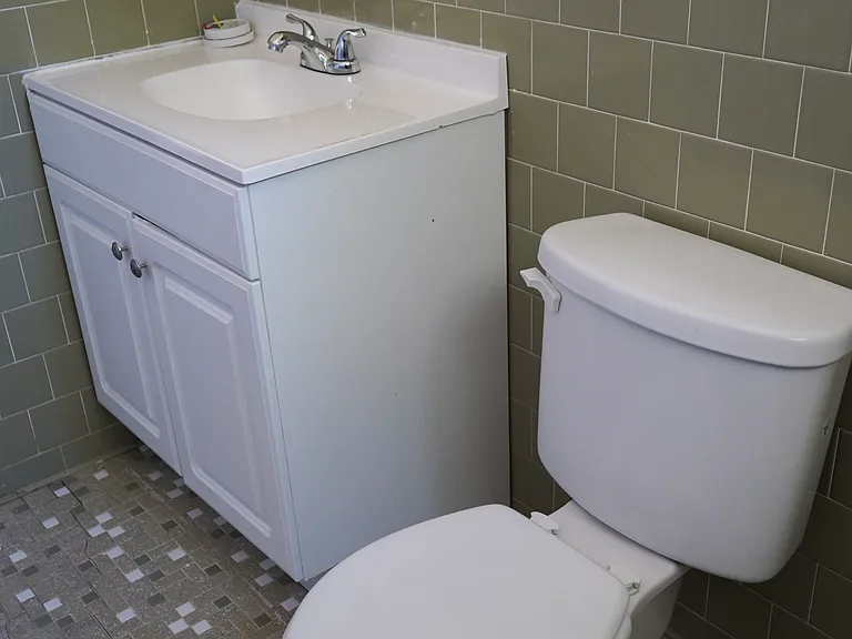 Full bathroom