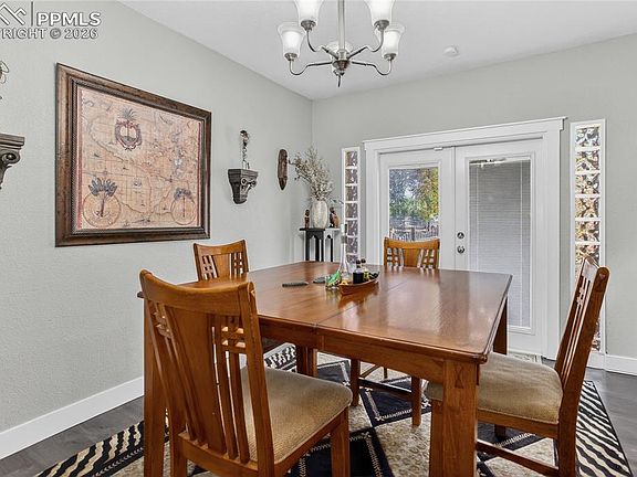 4th image of 3905 Colony Hills Cir