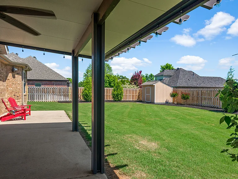 3802 NE Oaktrace Ave — Photo 25