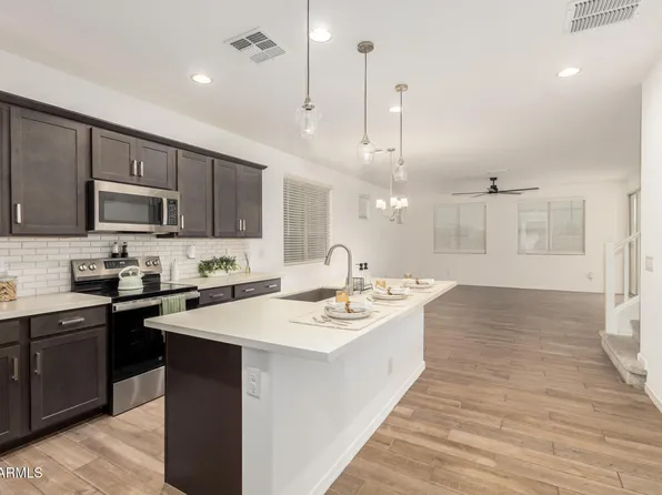 37709 N PAINT BRUSH Drive, San Tan Valley, AZ 85140