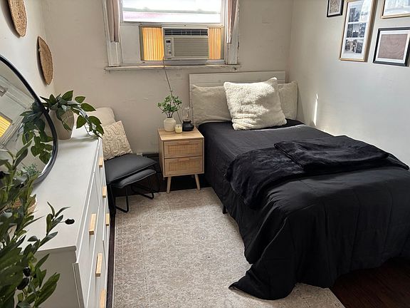 4th image of 2805 Stratford Ave APT 9