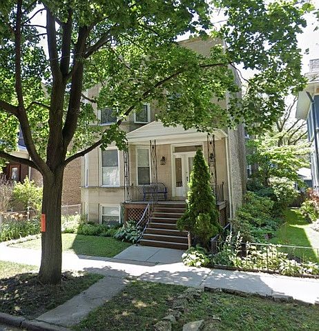 1st image of 6218 N Lakewood Ave #2