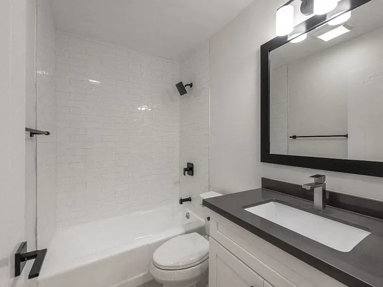 1450 Midvale — Photo 17