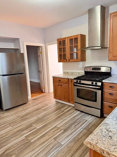 3 bed, 1401 sqft, $2,350 — Photo 2