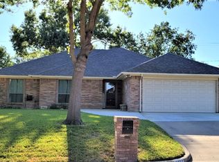 1407 Whispering Water Ln, Mansfield, TX 76063