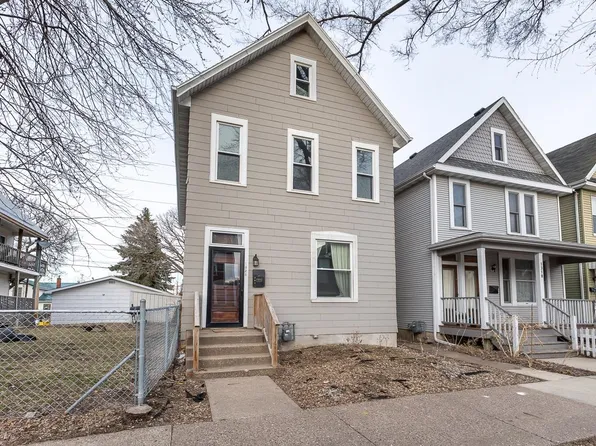 1328 Jackson St, Dubuque, IA 52001