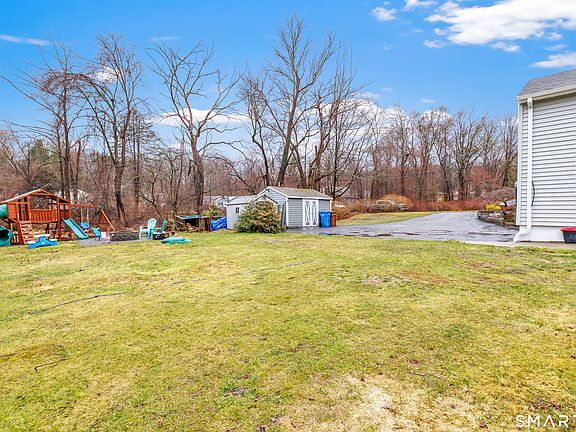 5th image of 24 Valley Road