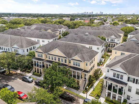 3rd image of 2046 Prospect Ave #1