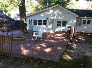 2621 Lansing St, Crystal, MI 48818