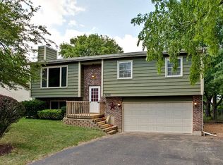 6705 Hunters Path, Cary, IL 60013