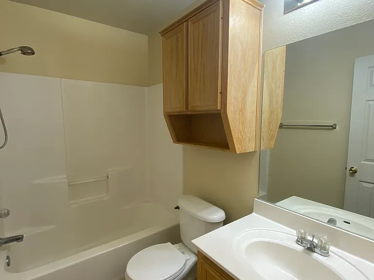 5107 Daybreak Dr #B — Photo 7