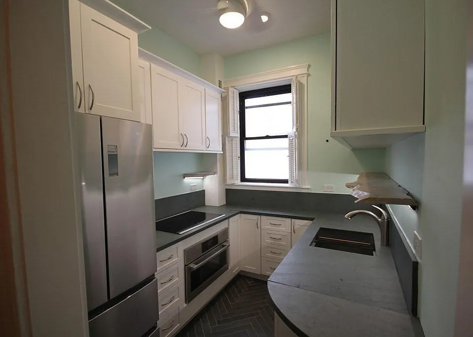 52 Charlesgate E #157