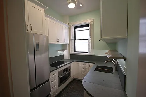 52 Charlesgate E #157 Photo 1