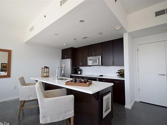 3rd image of 315 Rock St APT 1007