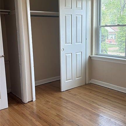 5th image of 1525 Westmont Pl