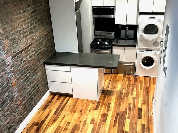 2nd image of 113 Mulberry St #5FF