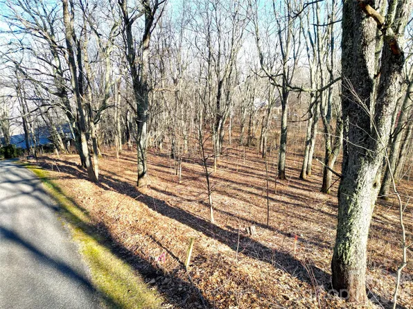 114 Eagle View Cir, Waynesville, NC 28786