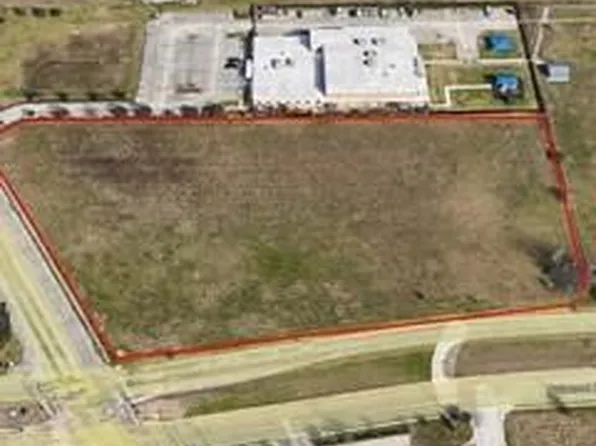 545 Fairmont Pkwy, Pasadena, TX 77504