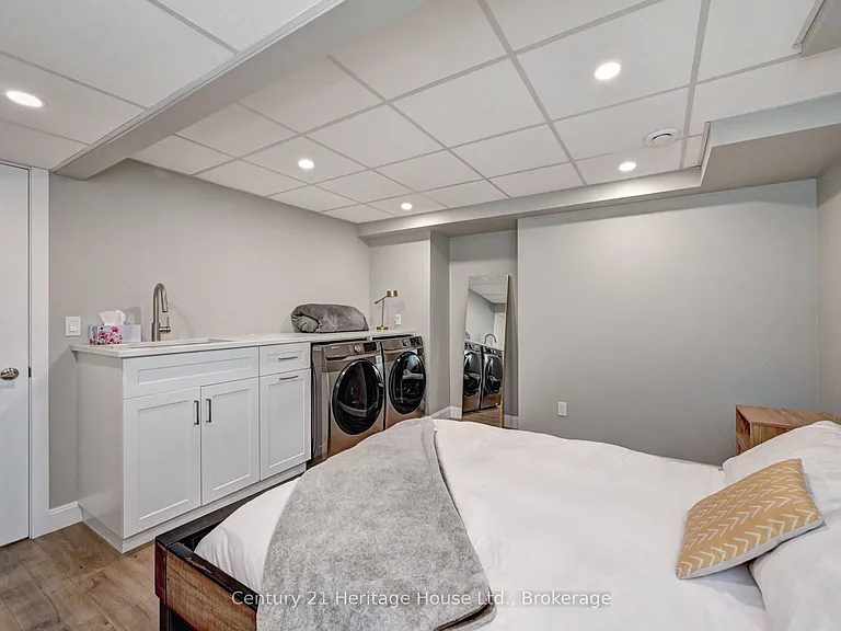 219 Falconridge Dr — Photo 39