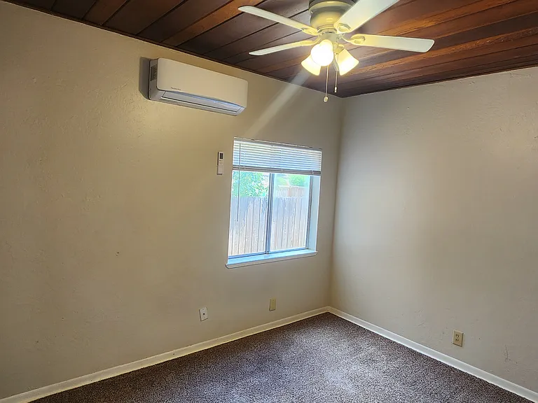 3032 C St — Photo 7