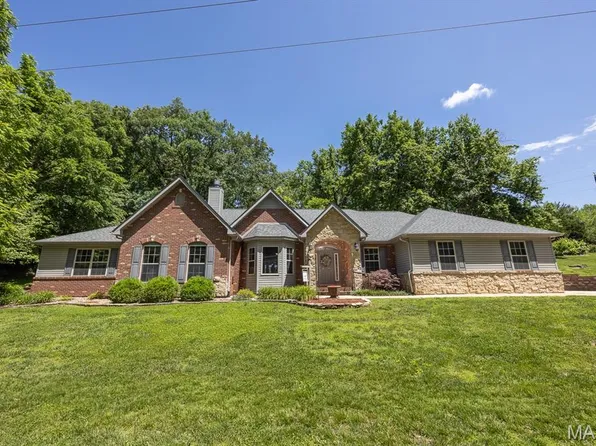 109 Autumn Ln, Belleville, IL 62223