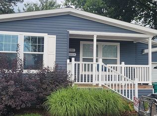 180 Melbrooke Rd, Elgin, IL 60123