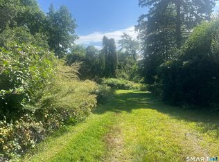 100 Bryan Hill Rd, Milford, CT 06460