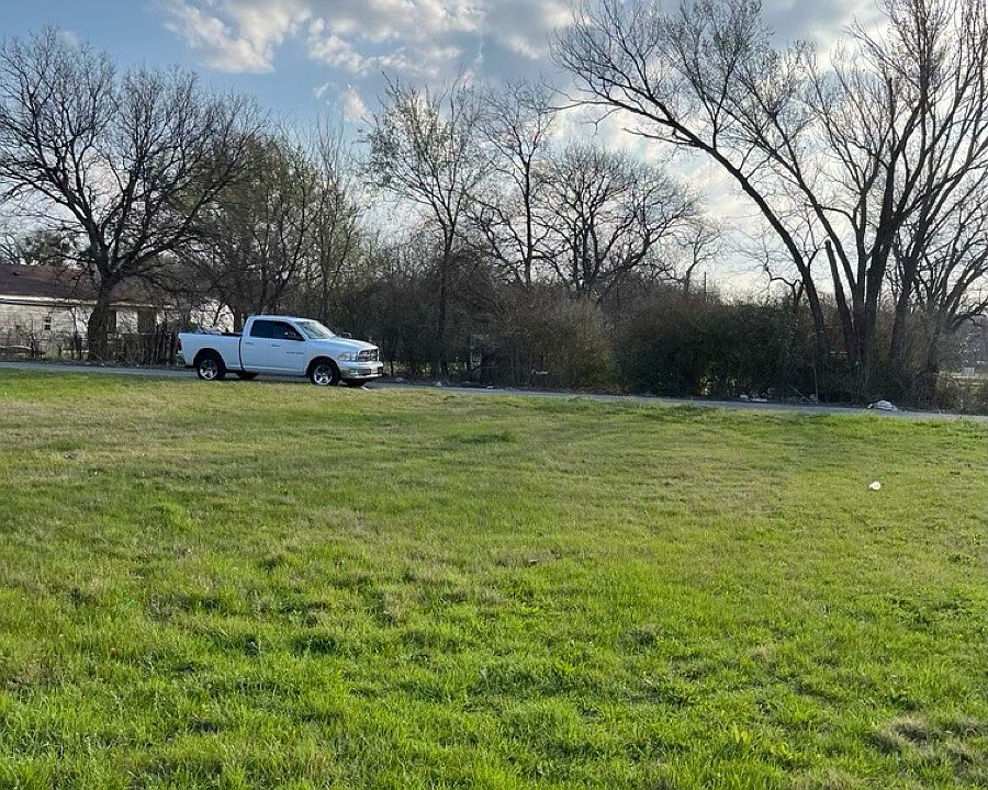 1st image of 1724 Russell Path Dr
