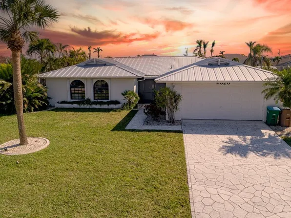 2020 SE 20th Ln, Cape Coral, FL 33990