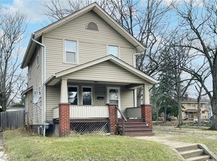 147 Brighton Dr, Akron, OH 44301