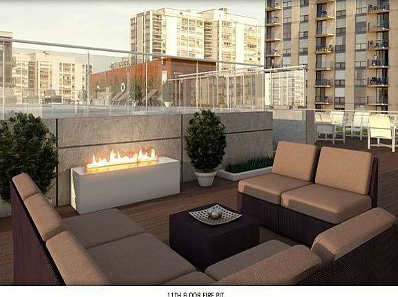 5th image of 1225 N Wells St APT 402