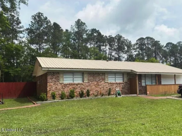 3905 Fairhaven Dr, Moss Point, MS 39562