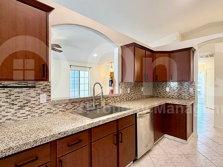 157 W Moore Ave — Photo 5