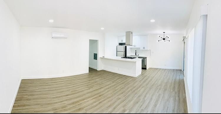 1st image of 1235 N Ogden Dr APT 5