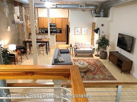 5th image of 308 Wall Ave #9