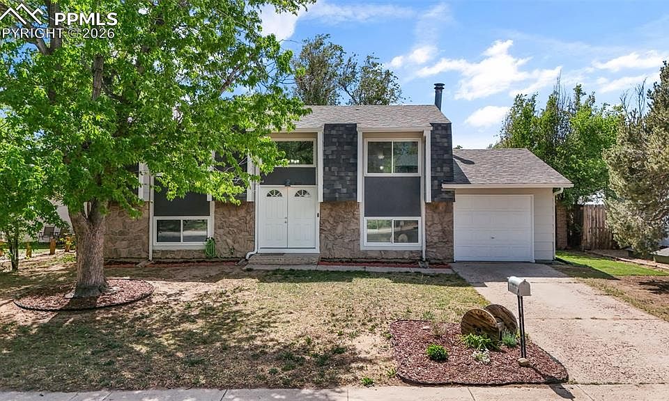 1st image of 2550 Gina Dr