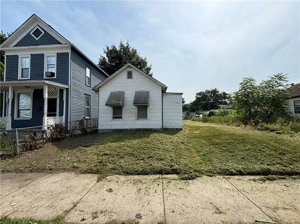2115 S 10th St, Saint Joseph, MO 64503