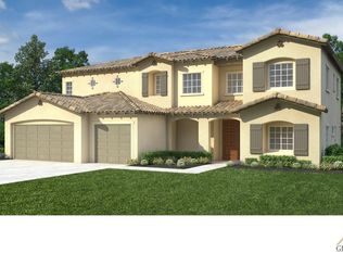 10733 Topiary Dr, Bakersfield, CA