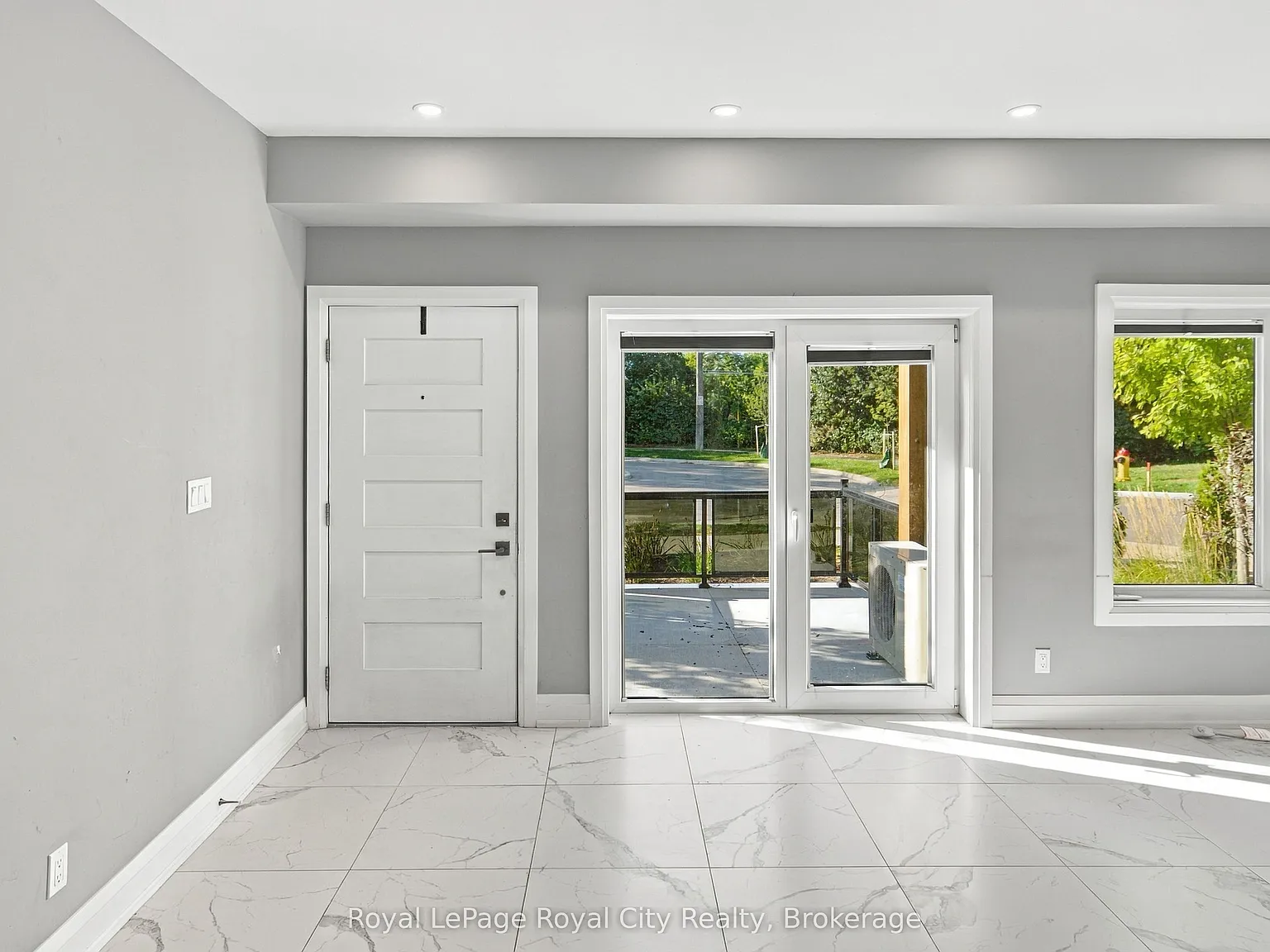 2 bed, $2,100 — Photo 2