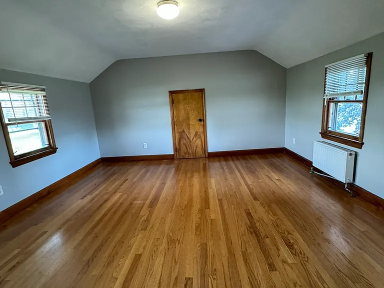 174 Russell St — Photo 14