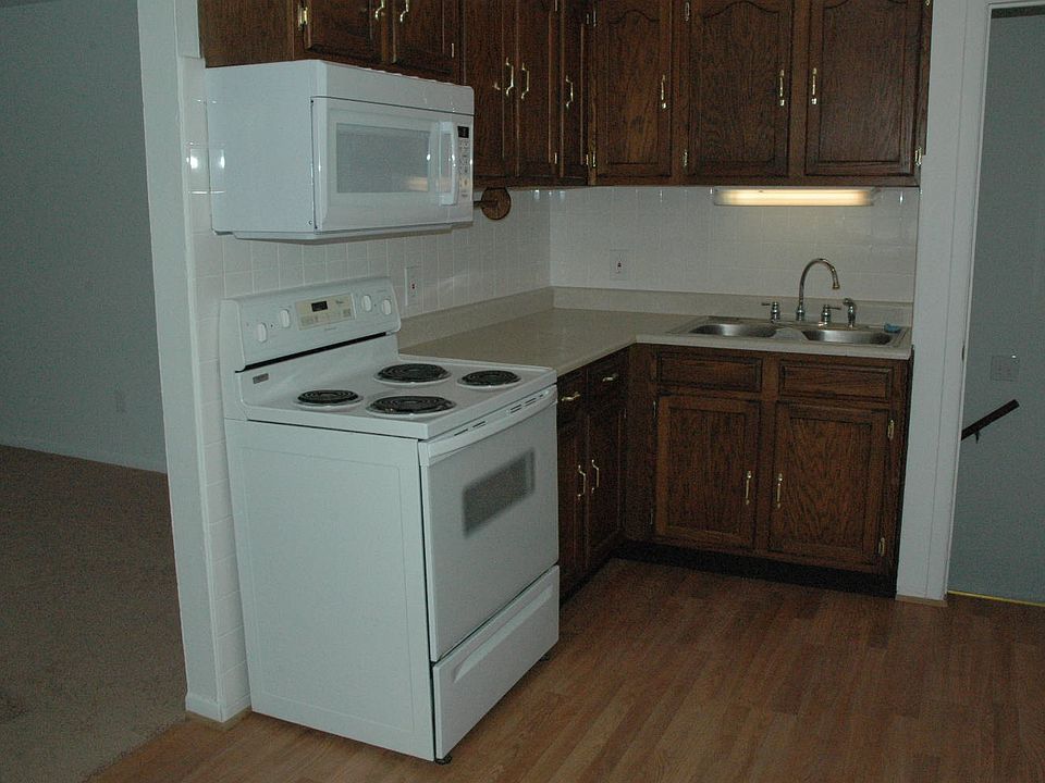 2nd image of 188 Cedardale Ave