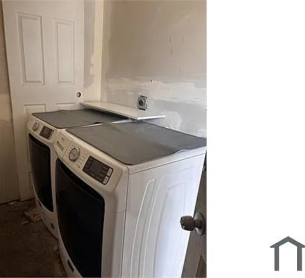 1214 Bowie Ave — Photo 9